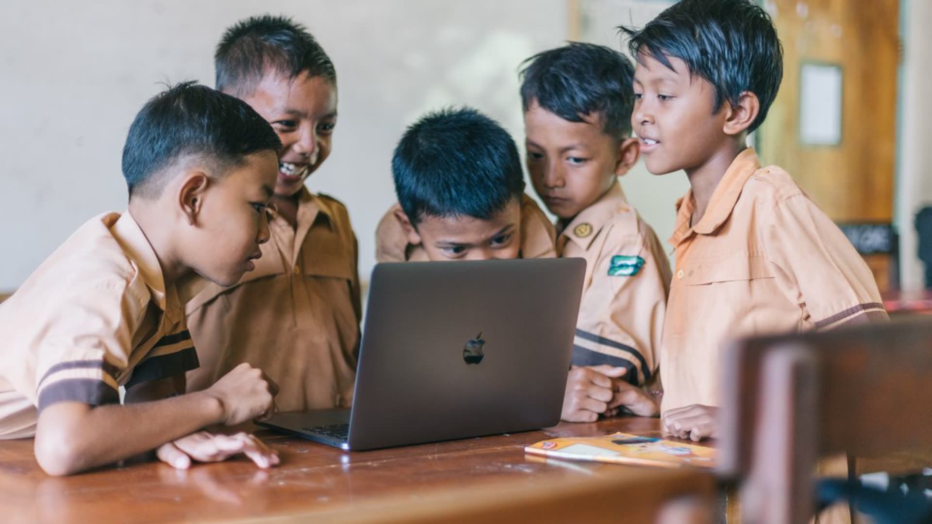 Selamat Datang di SMK Uji MSDI6CD9